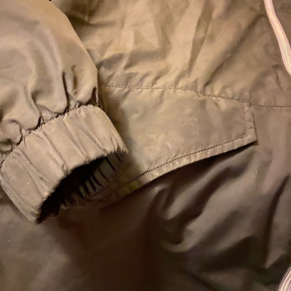 very comfortable and keep you warm all the time - Picture 3 of 6